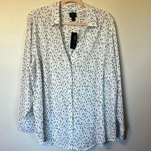 Black and white collar shirt